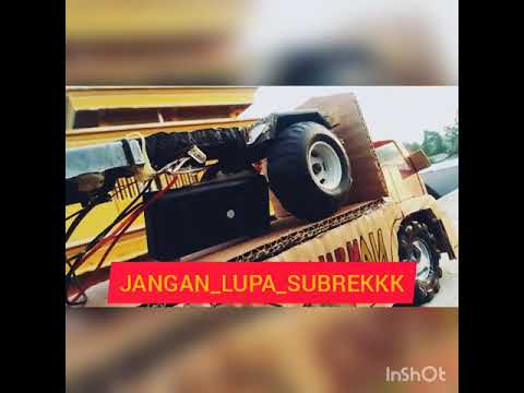 Video pendek miniatur truk umplung  towing bawa truck laka 