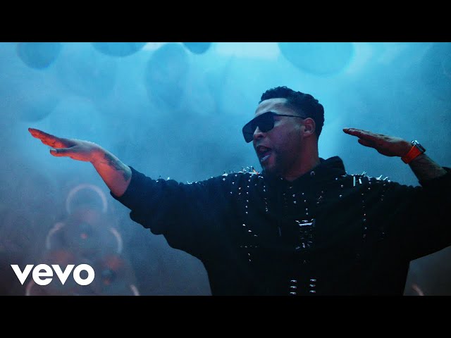 DON OMAR x NIO GARCIA - SE MENEA (Official Music Video)