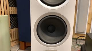 Accuphase A-50V Class A + C2120 & B&W 702-S2 Matte White