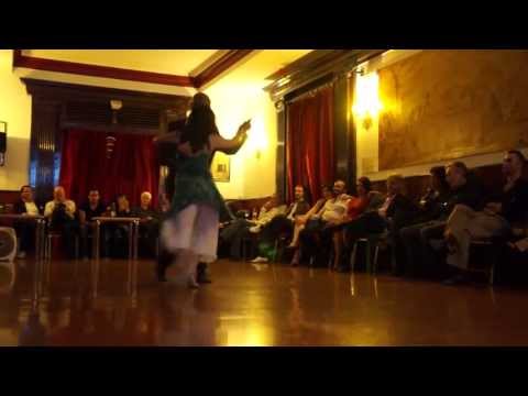 Martín Soisa y María Martínez - "Sacachispas"