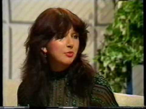 Kate Bush Interview 1981 - YouTube