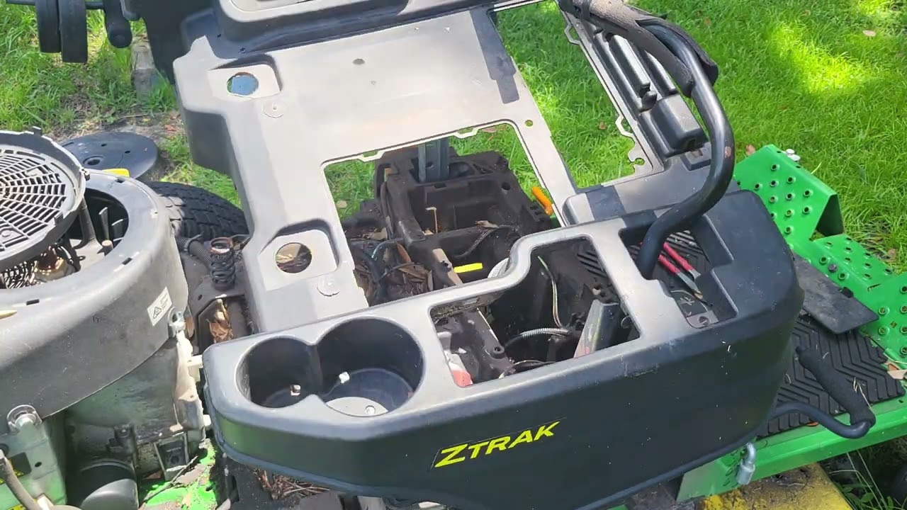 John Deere Steering Exposed / How It Works