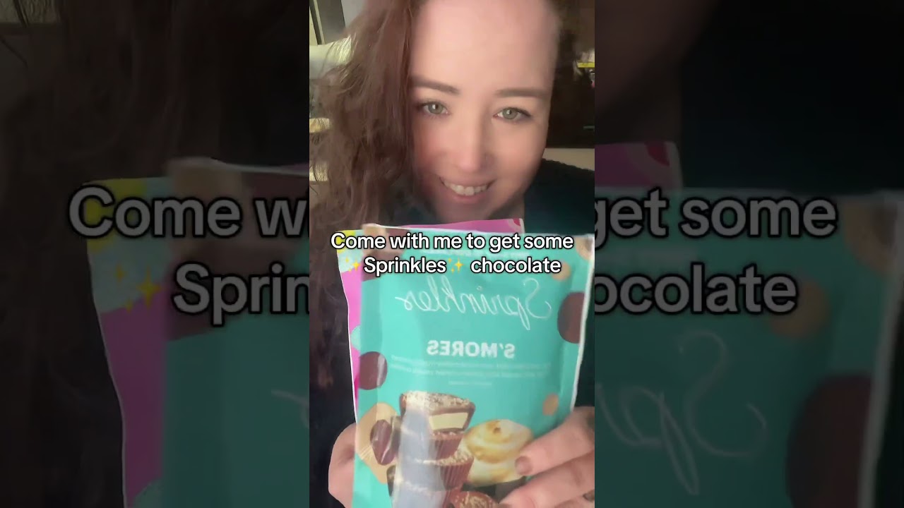 Sprinkles cupcakes is amazing but I’d their chocolate good too?? 