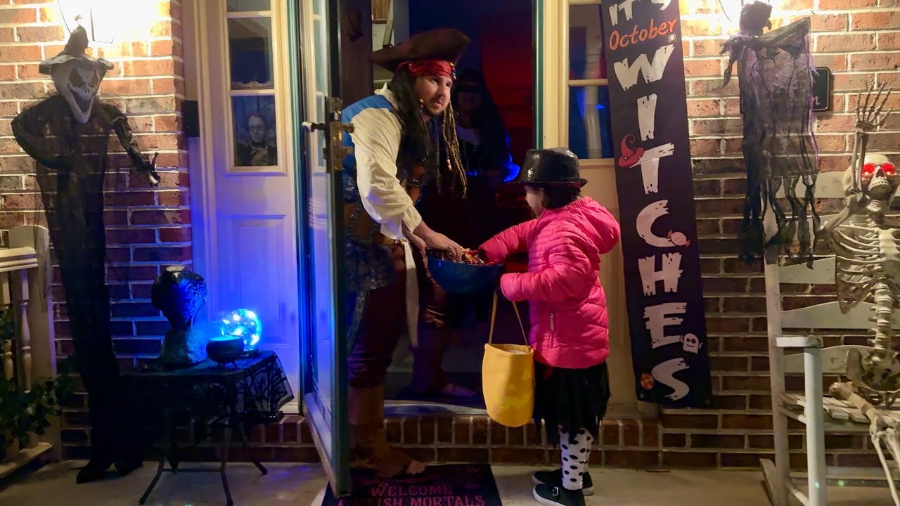 Halloween 2023 TrickorTreat Pennsylvania, USA YouTube