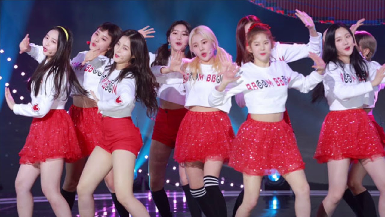 MOMOLAND BAAM EMPTY ARENA [use headphones]