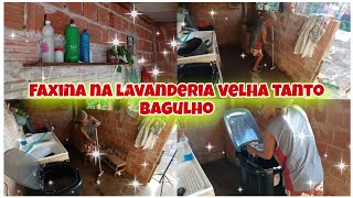 Faxina Onde Eu Lavo Roupa , Tanto Trem Velho É Esse