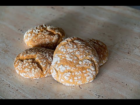 Ich backe meine Vinschgerpaarlen selbst. Rezept für 6 große Vinschgerpaarlen: Vorteig 220 g Roggenme. 