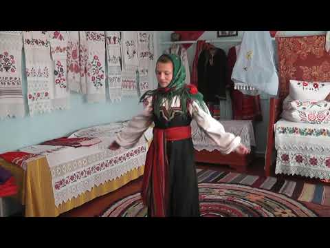 Народный костюм села