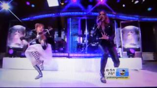 Lindsey Stirling & Lzzy Hale (Halestorm) - Shatter Me (Live on GMA 07/15 2014)