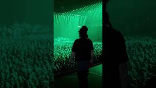 Offset walking out to a sold out crowd on NBA Youngboy’s “MASA” tour💚