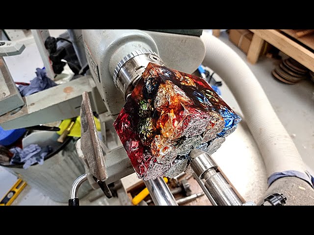 What Happens to Metallic TIN FOIL when set in Resin ?