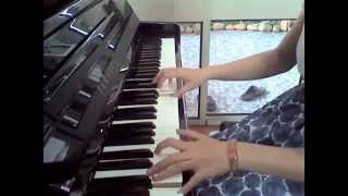 Video thumbnail of "Canon in D /easy piano version"