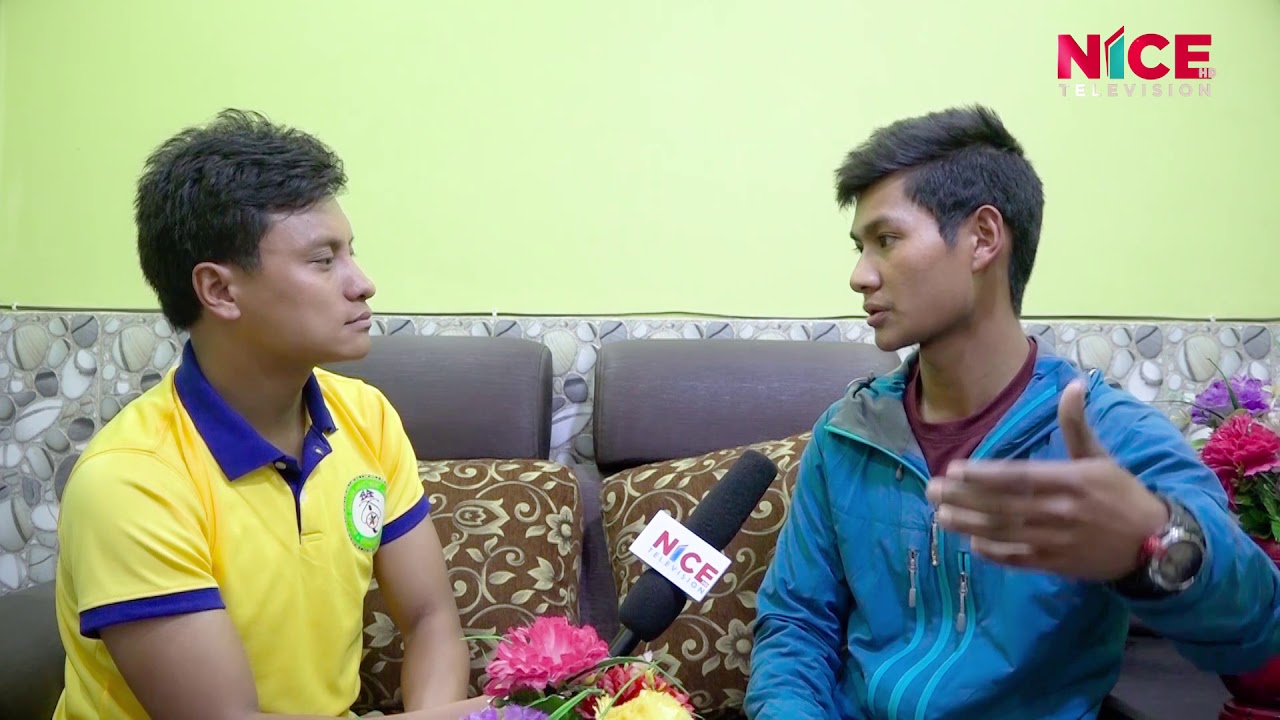 सगरमाथाको चुचुरोबाट के सन्देश दिदै छन् त २३ बर्षे नरविन मगर ??  NICE TV