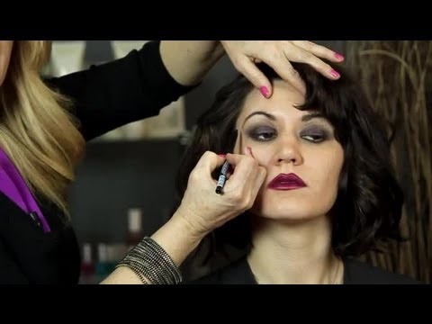 how-to-do-flapper-hair-&-makeup-:-easy-hairstyles-&-makeup