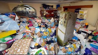 Hoarders: 12 YEARS of Hoarding. The old man live alone and cannot clean by himself | Hoarders