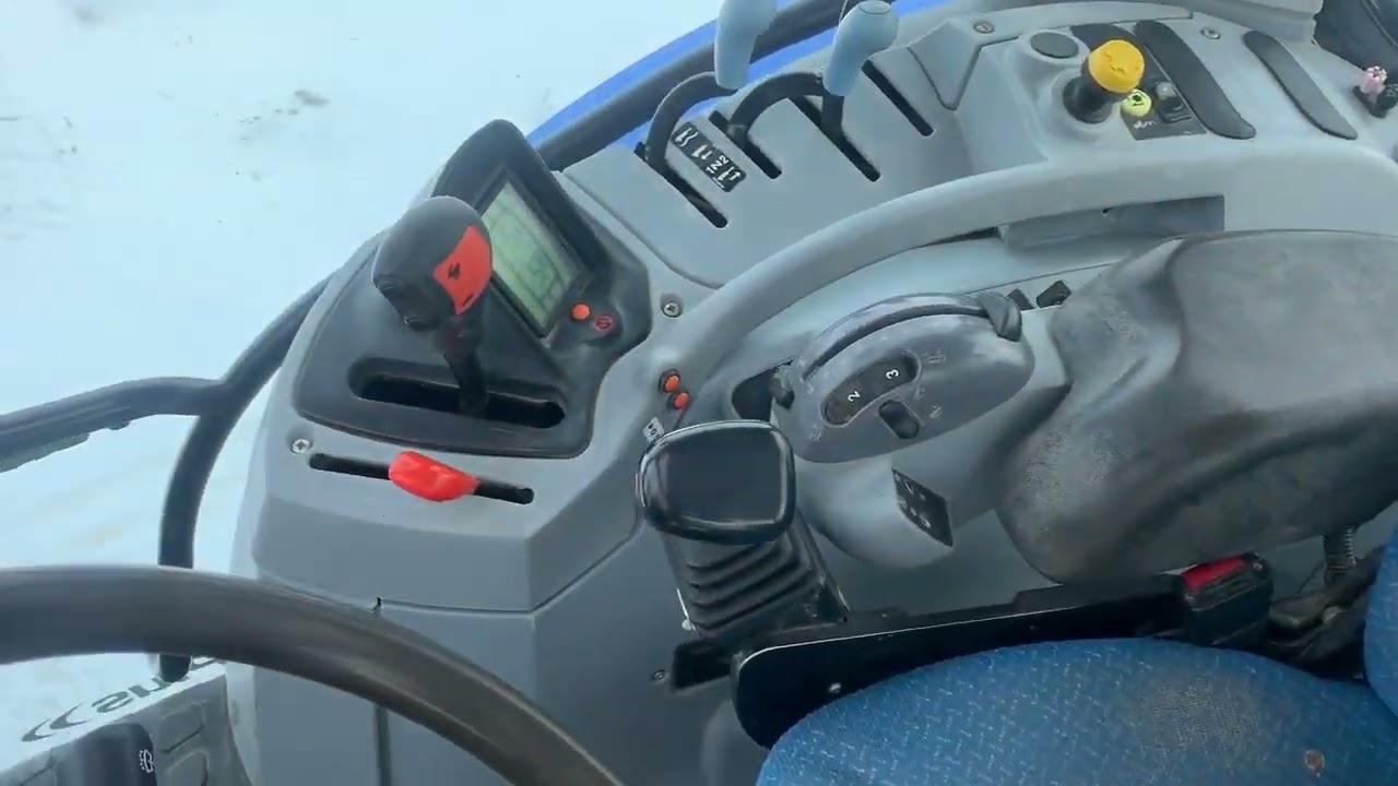 NEW HOLLAND T6030 PLUS For Sale