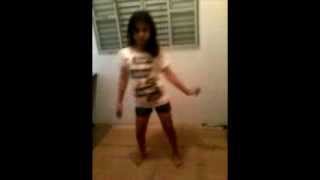 Hillery Dançando Show Das Poderosas