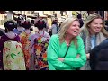 Geishas Walk in Hanamikoji & Pontocho of Gion Kyoto | 京都祇園、花見小路と先斗町で初来日の外国人観光客が人生初の舞妓さんに感動!海外の反応