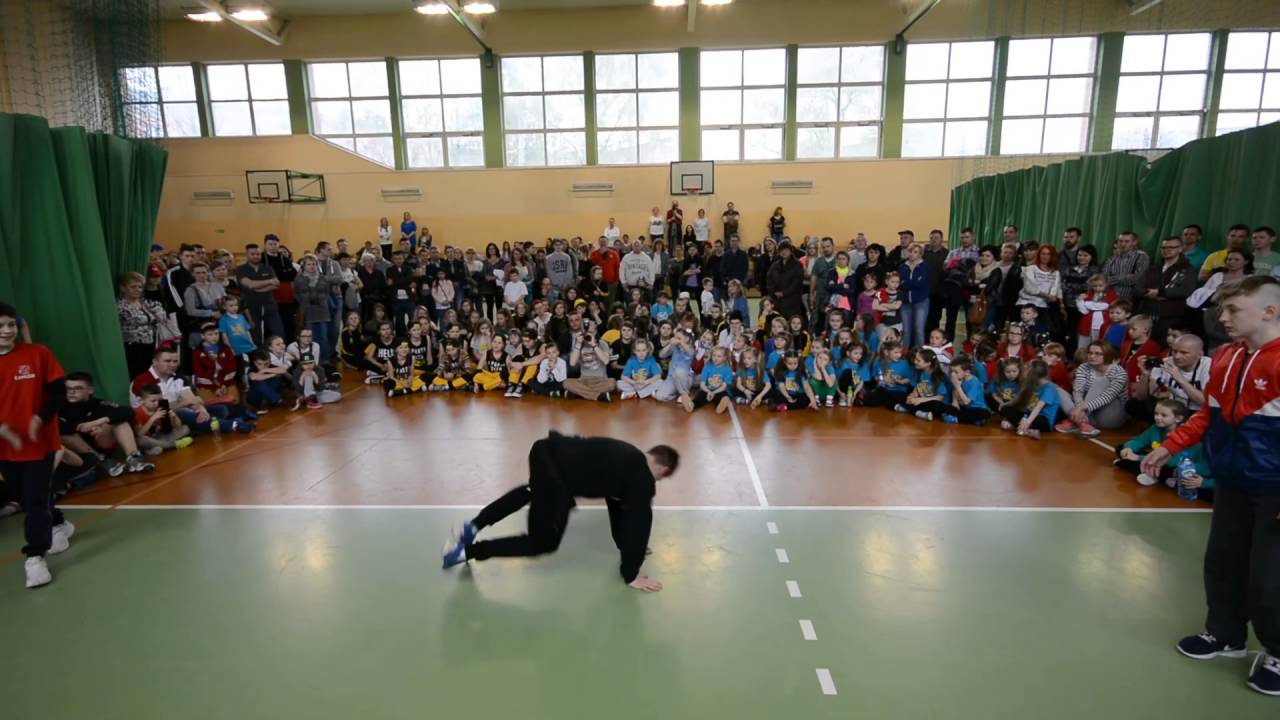 Finał Bboy Battle 1vs1 do 15 lat / MadMax vs Axel vs Miodek