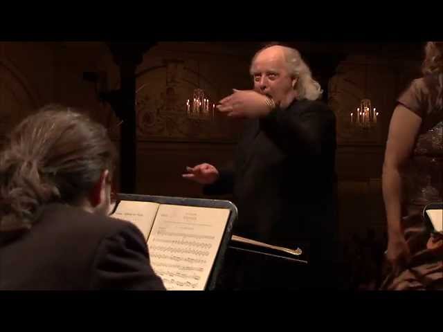 Mozart - Requiem : Dies Irae & Tuba mirum : Ch Radio PB / Orch Concertgebouw Amsterdam / M.Jansons