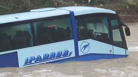 Новороссийск, Широкая Балка. утонувший автобус.