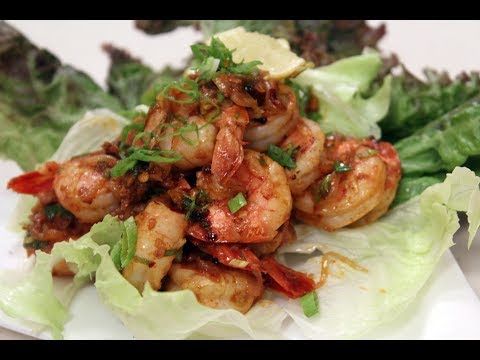 Video: How To Cook Tiger Prawns In Batter On A Spicy Salad Pillow