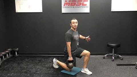 Suitcase Reverse Lunge
