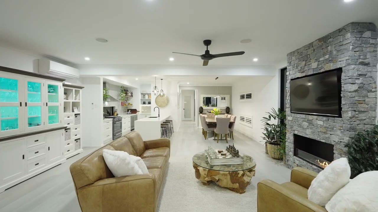 54 Harbour Rise, Hope Island QLD 4212