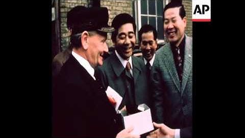 SYND 4 11 78 JAPANESE RAIL WORKERS VISIT KING