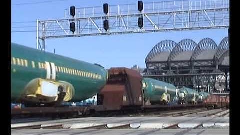 BNSF Boeing 737 Fuselage train at Seattle during Sept 2008