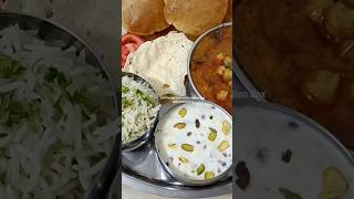 दसरा असो किंवा दिवाळी सणावारांसाठी बनवा ही स्पेशल मिनी व्हेज थाळी | marathmoli thali #priyaskitchen