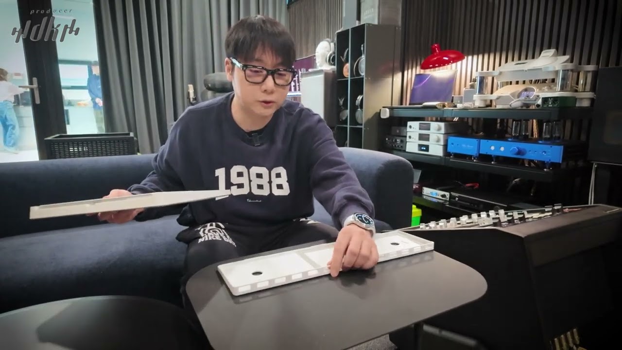 [투표] 애플 맥 미니용 키보드 + 터치패드 트레이 2종 어떤게 좋은가!? (Twelve South MagicBridge / 타이오닛 하모니트레이)