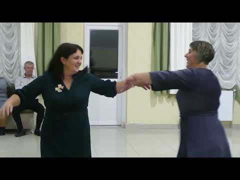 ОЙ ВИ ОЧІ КАРІ ОЧІ СИНІ ГОЛУБІ 