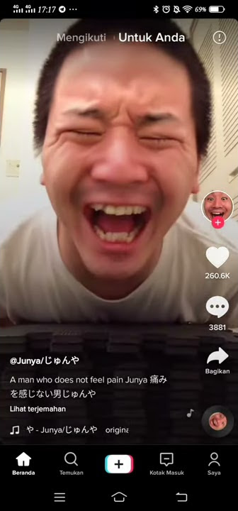 Berita kocak!! Di akun tiktok orang ini membuat konten menyakiti sendiri