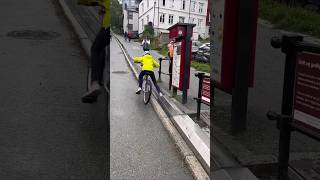 Este Elevador Es Solo Para Bicicletas 😱