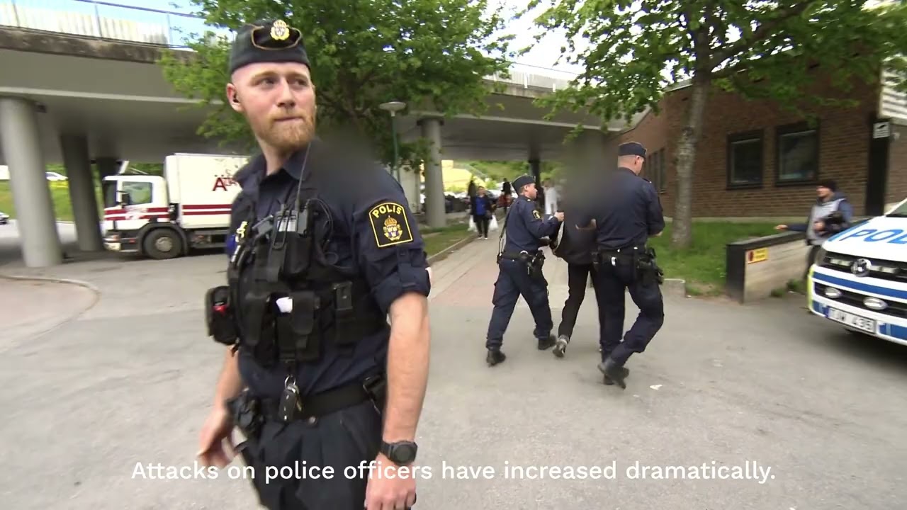 Stockholm Police S01E01 (2017) - Man with baseball bat (ENG SUBTITLES)