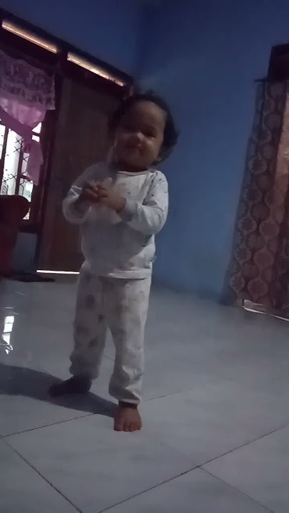 Tare Bebek Wek Wek. Wek Wek