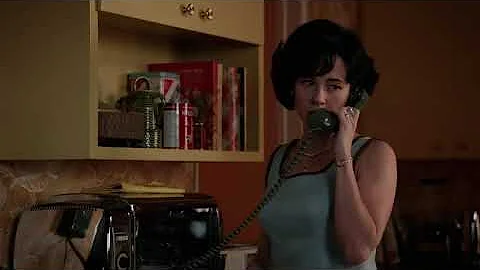 Linda Cardellini in Mad Men S06E08 (2013)