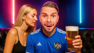 Thumbnail for Πήγα Πρώτη Φορά Στο ΚΛΑΜΠ! 🍺 Football Life Simulator
