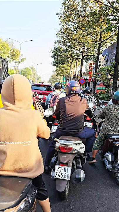 💖😫 Buổi sáng ngã tư Huỳnh văn Lũy và Mỹ phước tân Vạn phải 3 lần đèn mới đi được #automobile