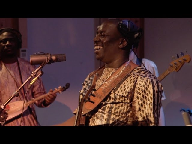 Vieux Farka Touré -  "Homafu Wawa" Official Video