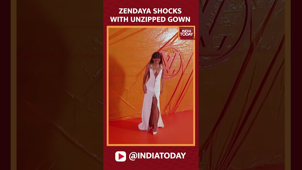 Zendaya Dons White-Hot Style in Pumps for Louis Vuitton's Paris Show –  Footwear News