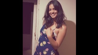 Avina Dans Une Jolie Robe Dété