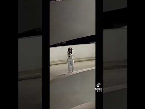 خايبة لو مشتاق الك وينك مو قلبي وقف خايبة لو بس رد علي مو وجهي لونه انخطف