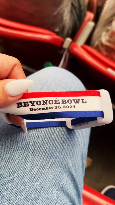 FU@K them kids!! I rather spend Christmas with Beyoncé🤷🏽‍♀️ #beyonce #nfl  #christmas #halftime