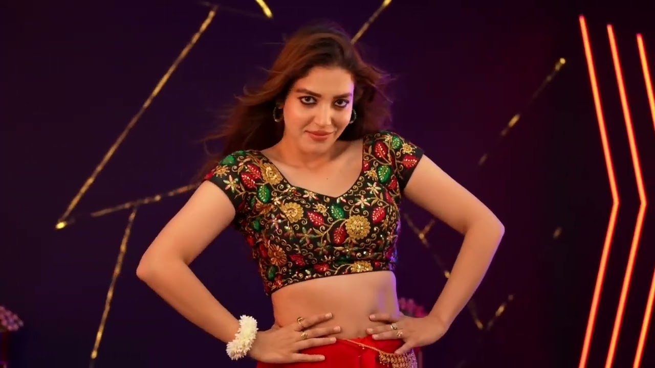 Mere photo ko yaar chipkale sainya.Fevicol se hot dance alisha ji 2026  viral video dekh na n bhule 