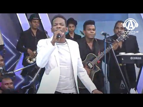 Eudis El Invencible - En vivo en la super maquinaria