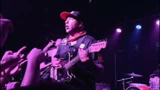 Download lagu Tom Morello X Grandson “One Last Dance” Debut 9.27.2024 | Whirling Tiger | Louisville, KY