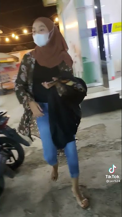 Ngeprank temen pake video ini biar di kira lagi jalan sama pacar🤣🤣