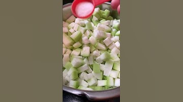 The most delicious bottle gourd curry 🥹♥️ ! Recipe in the comments ;)